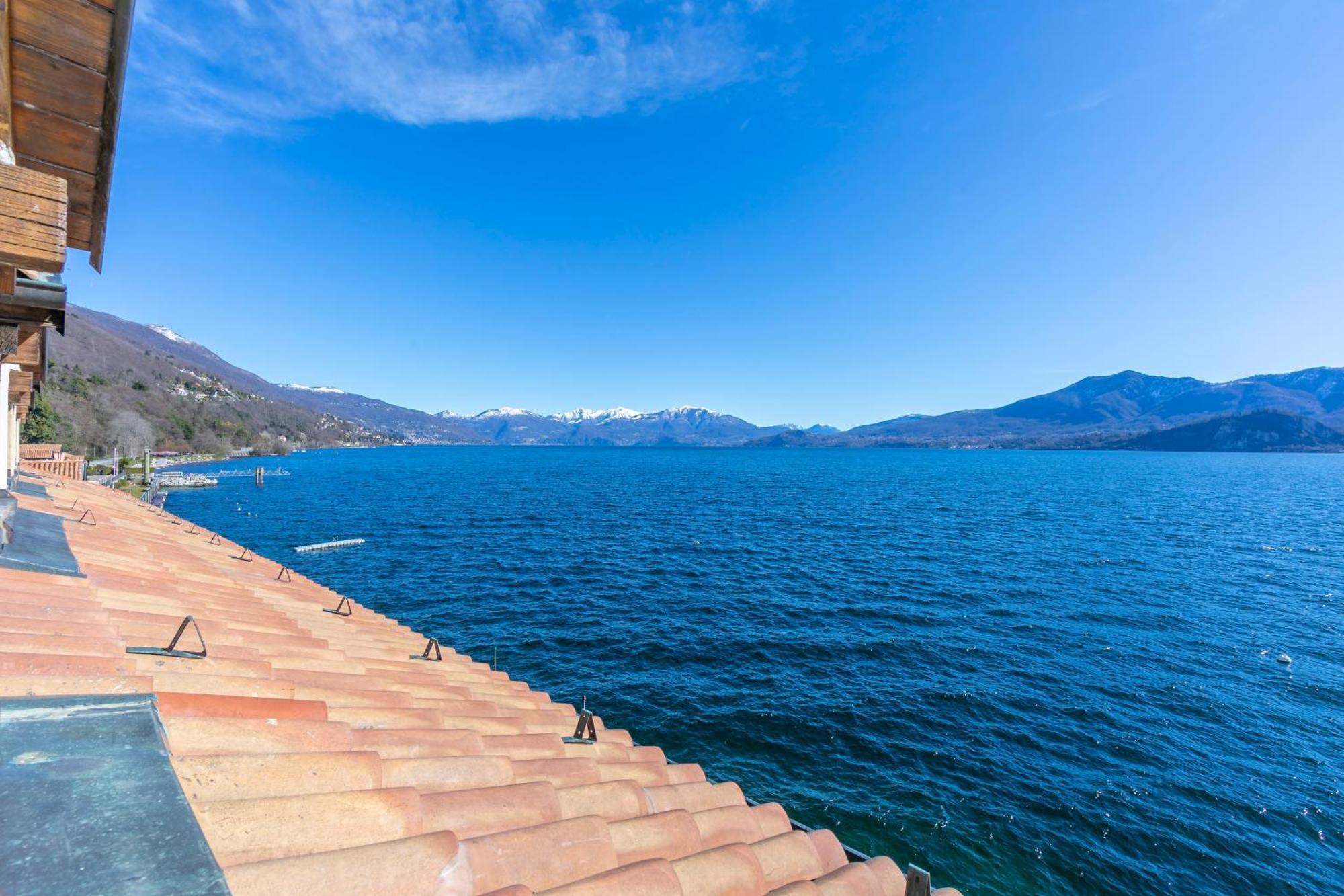 Blu Lake Apartment On Ghiffa Beach - Happy Rentals Dış mekan fotoğraf