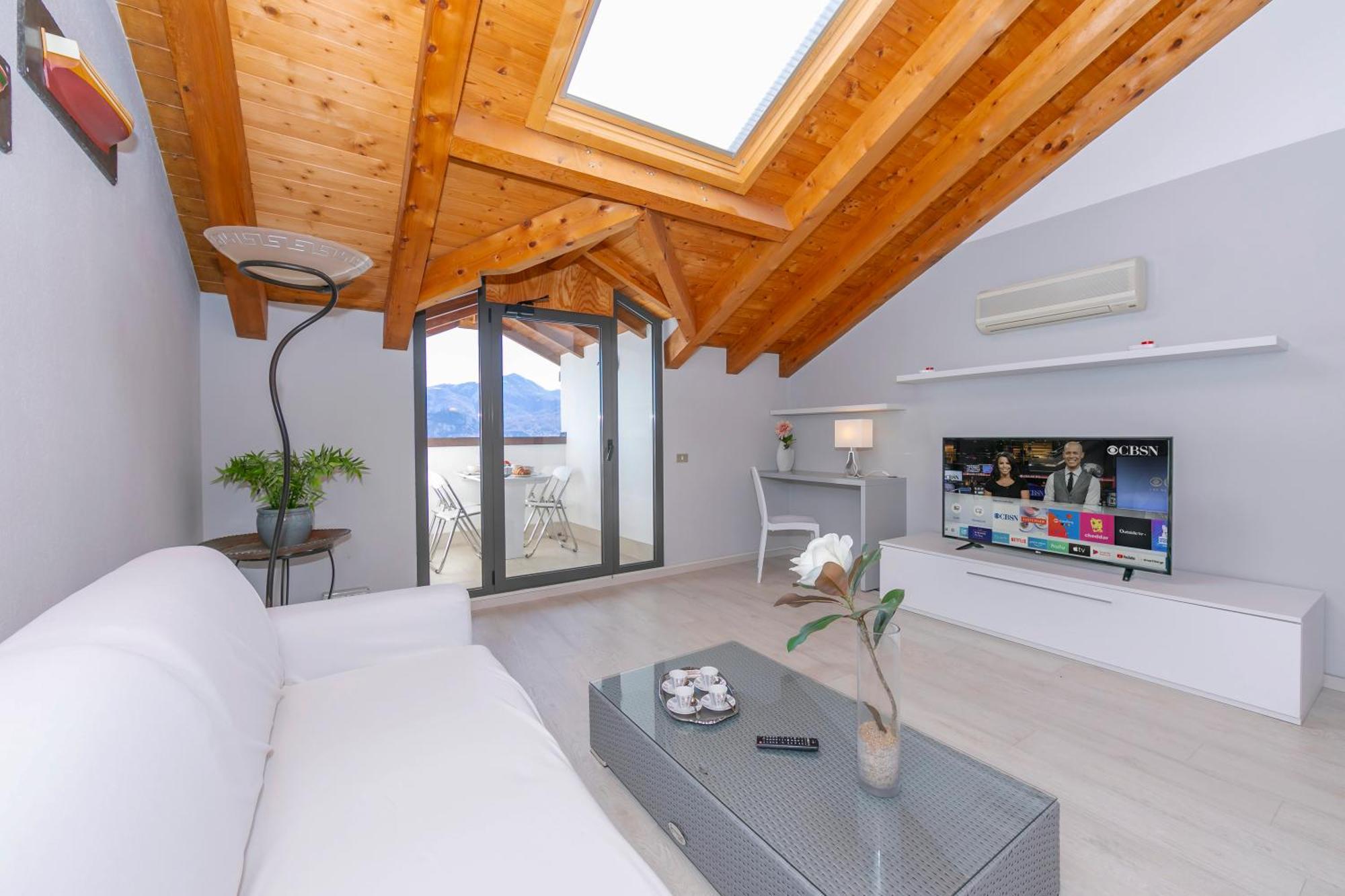 Blu Lake Apartment On Ghiffa Beach - Happy Rentals Dış mekan fotoğraf